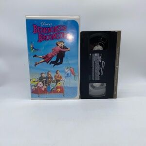 Disney's Bedknobs and Broomsticks VHS Video Clamshell Vintage